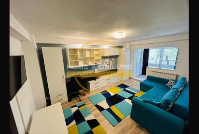 Apartament 2 Camere Decomandat Nicolina-Cug Bloc 1985