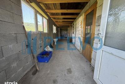 Casă cu 3 camere cu Teren 1800 Mp în Dămienești - 11