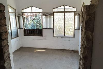 Casă individuală cu 20 camere cu Canalizare în Primăverii - 7