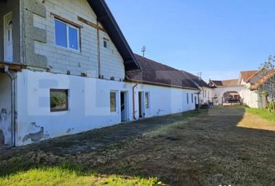 Casă cu 7 camere cu Teren 2828 Mp în Central - 9