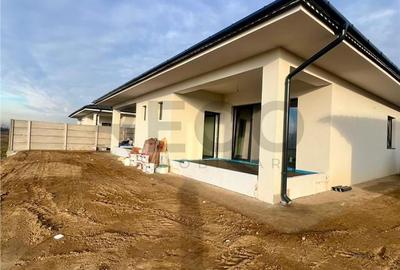 Casă cu 2 camere cu Teren 500 Mp în Nojorid - 10