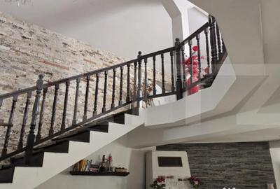 Casă cu 5 camere cu Teren 2800 Mp în Central - 15