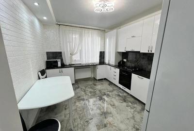 Apartament cu 2 camere decomandat în Moșilor