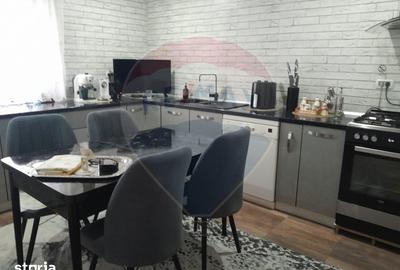 Casă cu 4 camere cu Teren 2500 Mp în Corbeni - 12