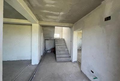 Casă cu 6 camere cu Teren 500 Mp în Ghercești - 6