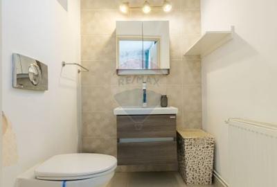 Apartament cu 3 camere semidecomandat, mobilat în 15 Noiembrie - 15