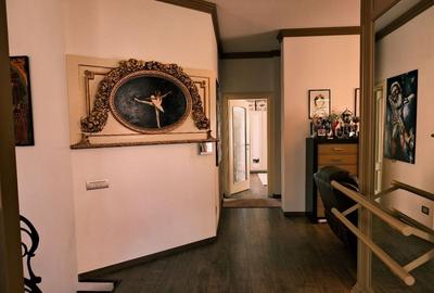 VILA ARCUL DE TRIUMF - 10