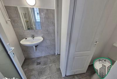 Spațiu comercial, de 47 mp, în Central - 2