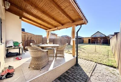 Duplex cu 4 camere cu Canalizare în Moșnița Nouă - 3