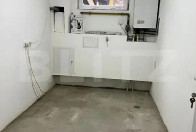 Spațiu comercial, de 259 mp, în Central - 8
