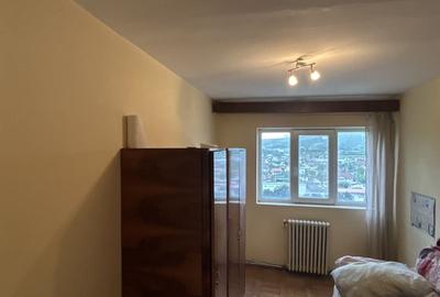 Apartament cu 4 camere decomandat în Bistrița - 1