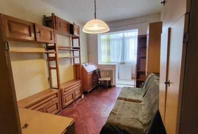 Apartament cu 3 camere decomandat în Central - 1