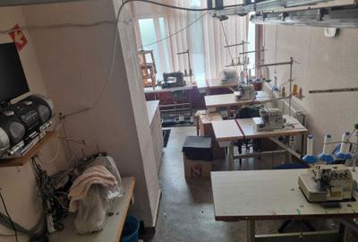 Spațiu comercial, de 120 mp, în Central - 4
