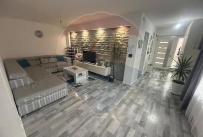 Duplex cu 6 camere cu Teren 229 Mp în Est - 3