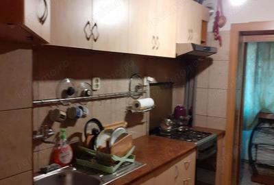 Apartament cu 3 camere decomandat în Complex Studențesc