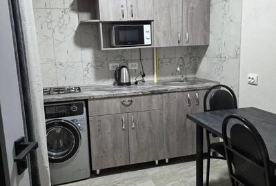 Garsonieră decomandată în Complex Studențesc