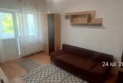 Inchiriez camera in apartament cu 3 camere Inchiriez camera in apartament cu 3 camere - 3