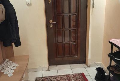 Apartament cu 3 camere decomandat în Brăilei - 7