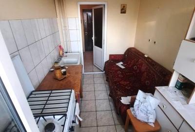 Apartament cu 2 camere semidecomandat, mobilat în Tătărași - 6