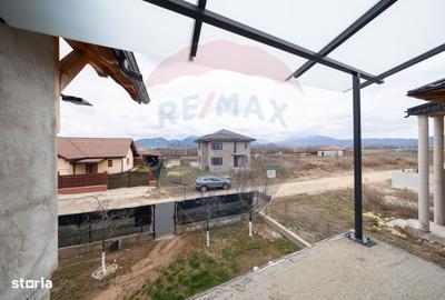 Casă cu 5 camere cu Teren 500 Mp în Central