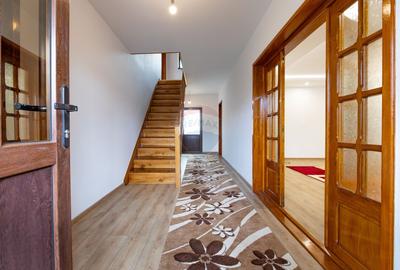 Casă/Vilă cu 6 camere de vânzare în Măgura - 4