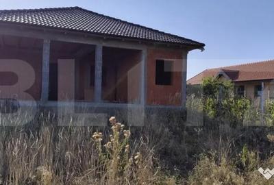Casă cu 4 camere cu Teren 1657 Mp în Viile Satu Mare
