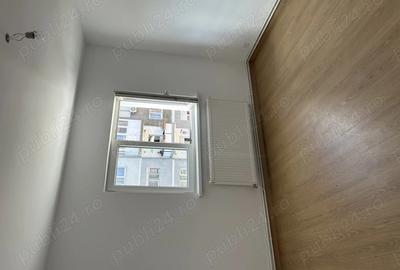 Apartament de vanzare cu 4 camere - 1