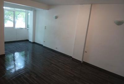 Apartament cu 3 camere în Central - 8