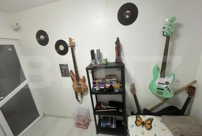 Apartament de vanzare, cu 3 camere, 50,67 mp, zona M11 - 11