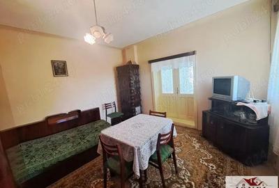 Casa de vanzare in Ghirbom - Berghin- 3800 mp teren - 6