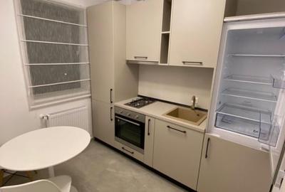 Studio modern - Hils Pallady, Sector 3 - 5