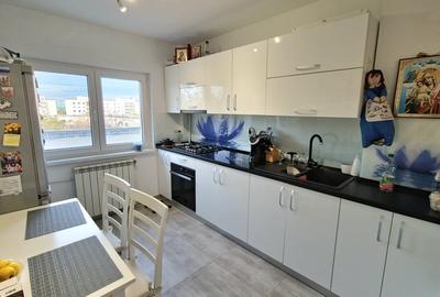 Vanzare apartament 3 camere Militari Politehnica - 7