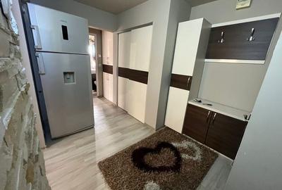Apartament cu 2 camere decomandat în Rovine - 4