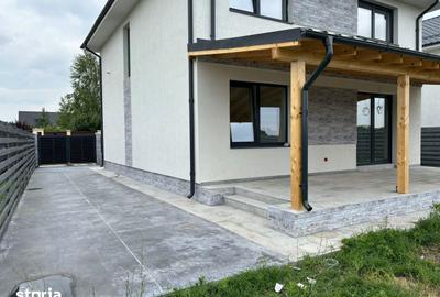 Casă cu 5 camere cu Teren 627 Mp în Corbeanca - 1