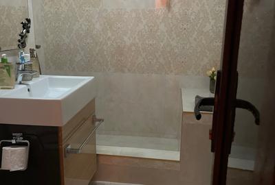 Apartament cu 3 camere decomandat în Păcurari - 2