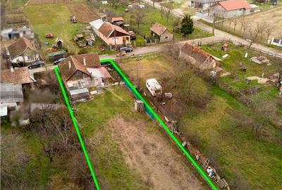 Casă cu 2 camere cu Teren 834 Mp în Cetariu - 1
