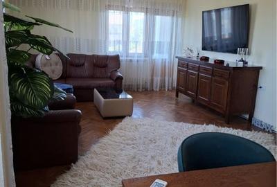 Apartament cu 3 camere decomandat, mobilat în Central - 8