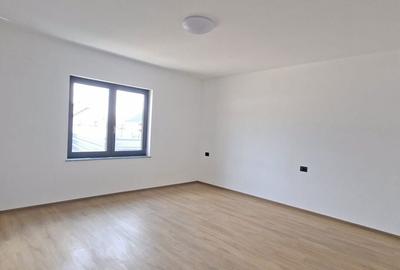 Casă cu 3 camere cu Teren 410 Mp în Șerbănești - 11