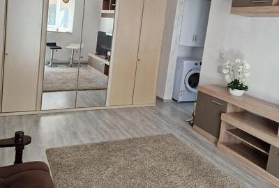 Garsonieră semidecomandată în Central