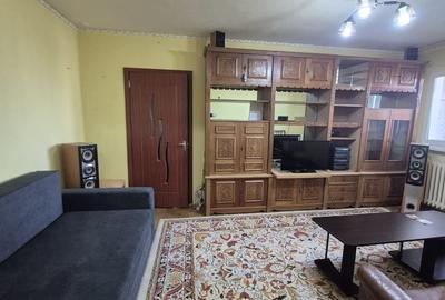 Apartament cu 2 camere semidecomandat, mobilat în Titan - 1