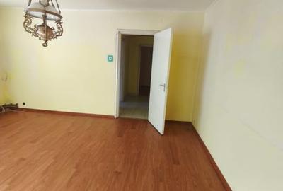 Apartament 3 camere, 61mp, zona Hurmuzachi, Radauti - 2