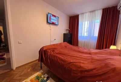 Apartament cu 3 camere semidecomandat în Central - 3