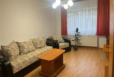 2 camere metrou  Aparatorii Patriei - bloc 1984- mobilat, utilat - 2