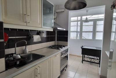 Apartament cu 3 camere decomandat, mobilat în Titan - 25