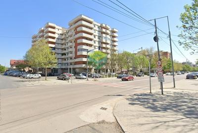 Spațiu comercial, de 93.860000610352 mp, în Central - 7
