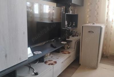 Apartament cu 3 camere semidecomandat în Buhuși - 5