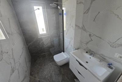 Suprafata generoasa. Model cu 2 bai. Terasa de 21 mp. Langa ESO - 8