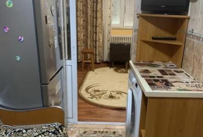 Camera de camin cu baie si bucatarie - zona Uzina 2 - 4