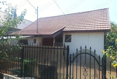 Casă cu 2 camere în Pădureni - 2