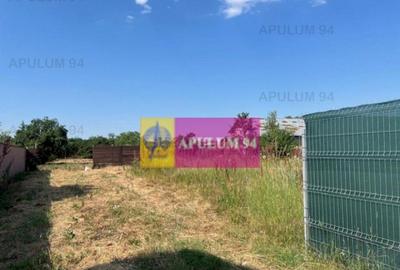 Teren Cornetu- intre case. - 4